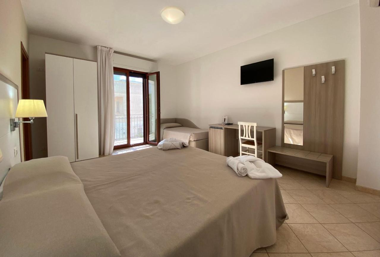 Hotel Victoria Torre Santa Sabina Kültér fotó
