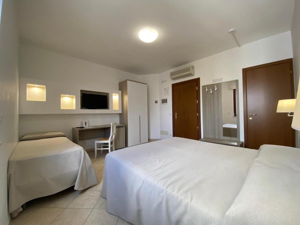 Hotel Victoria Torre Santa Sabina Kültér fotó